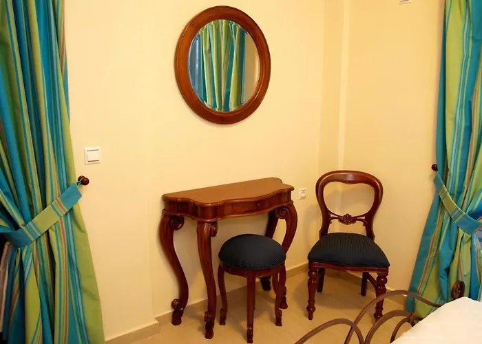 Sami Nefeli * קרבומילוס